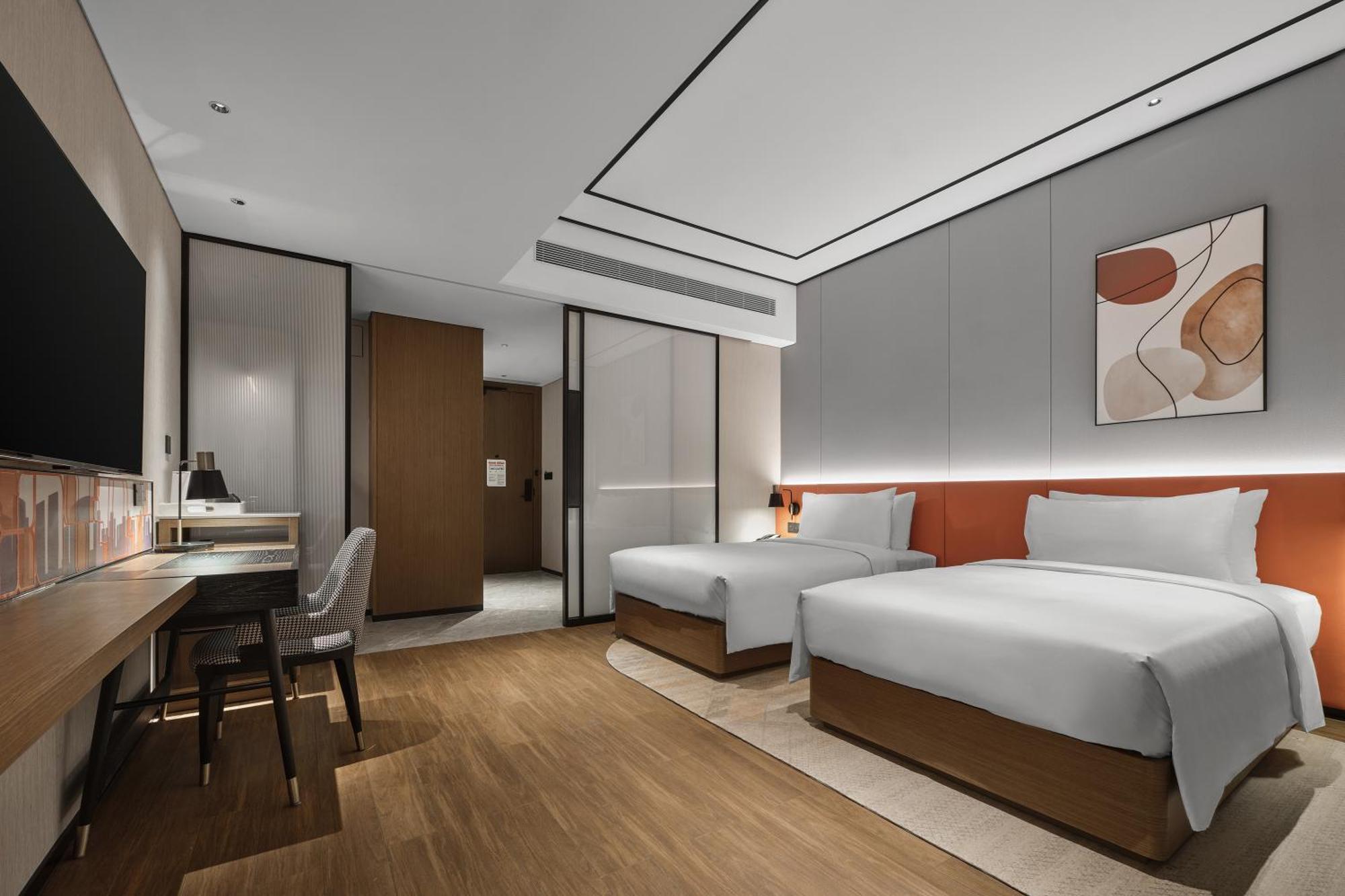 Hilton Garden Yizhuang Hotel 4*